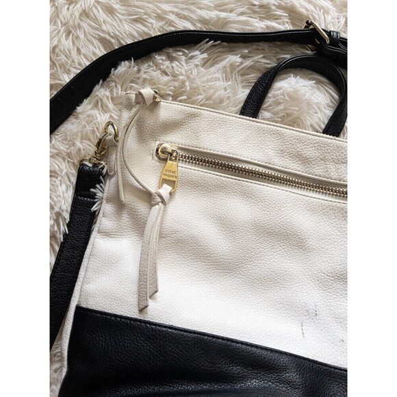 Steve Madden Black and White Convertible Backpack Crossbody Shoulder Purse - Picture 2 of 12